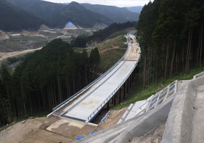 付替国道496号（下伊良原）鋼製桟道工工事（26－1工区）